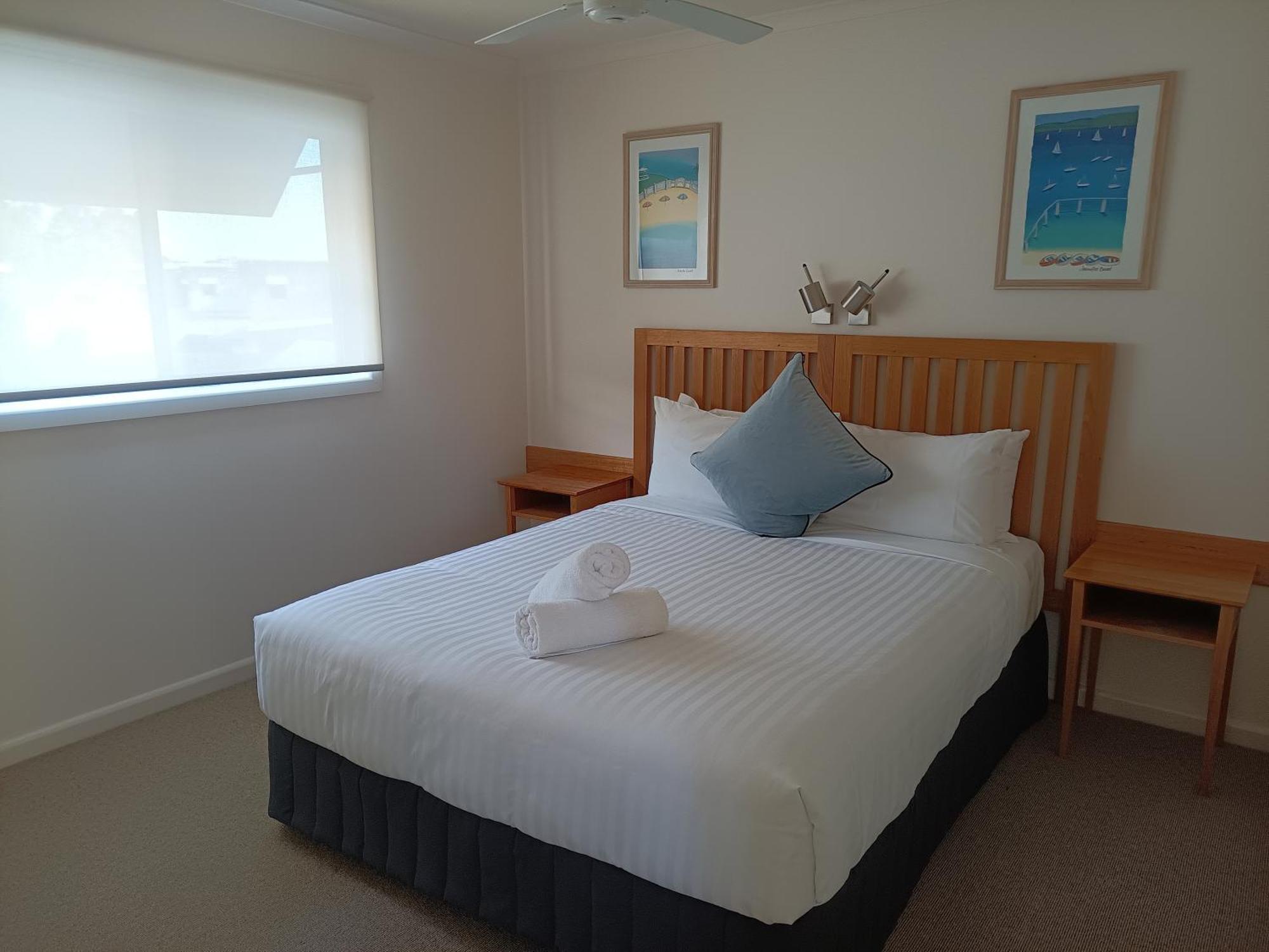 Captains Cove Resort - Waterfront Apartments 페인스빌 외부 사진